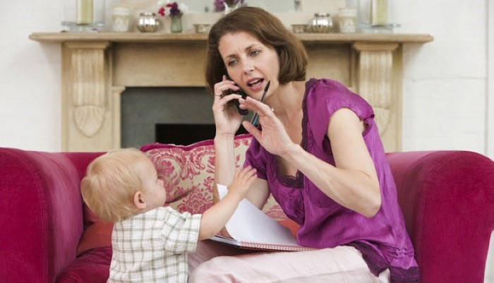 Comment faire parler un enfant au téléphone ? 