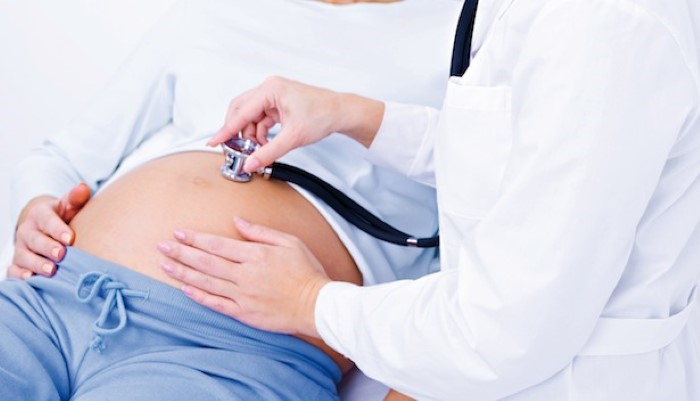 Pertes vaginales pendant la grossesse - Bébés et Mamans