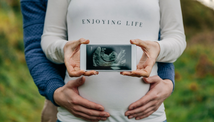 5 façons originales d'annoncer une grossesse - smartphoto BE FR