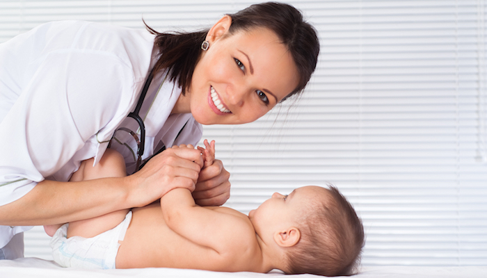 Mon Bébé Tire La Langue - Bébés Et Mamans