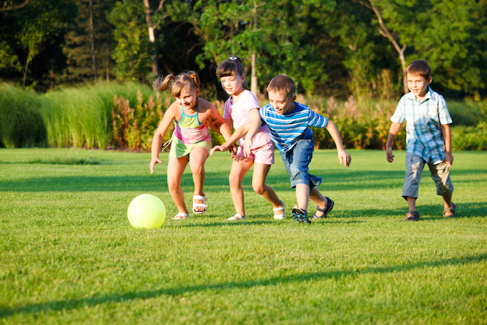 Sports : le football pour les enfants - Bébés et Mamans