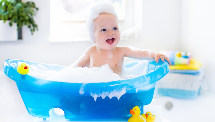 Les différents types de baignoires pour bébé