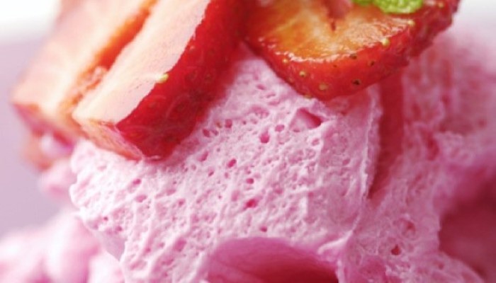 Délicieuse mousse à la fraise Délicieuse mousse à la fraise
