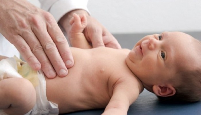 La première visite de bébé chez le pédiatre La première visite de bébé chez le pédiatre