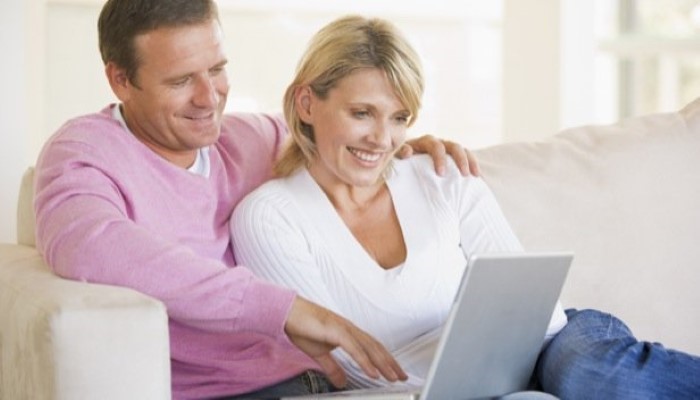 Certaines femmes préfèrent facebook à leur homme