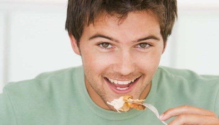 Papa en train de manger