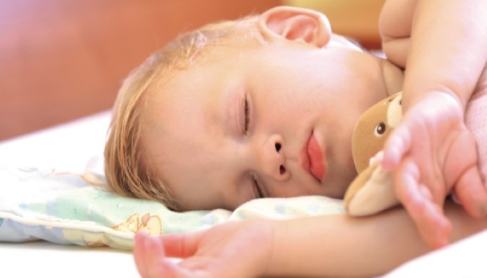 Bébé qui fait la sieste Bébé qui fait la sieste