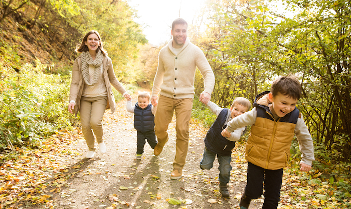 Les 8 Points Essentiels Au Bonheur De L'enfant - Bébés Et Mamans