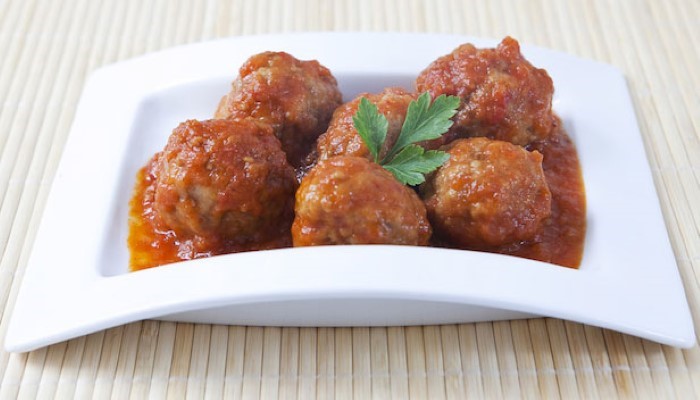 Boulettes de viande à la sauce tomate