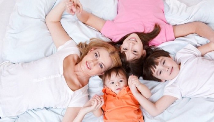 Maman avec ses enfants