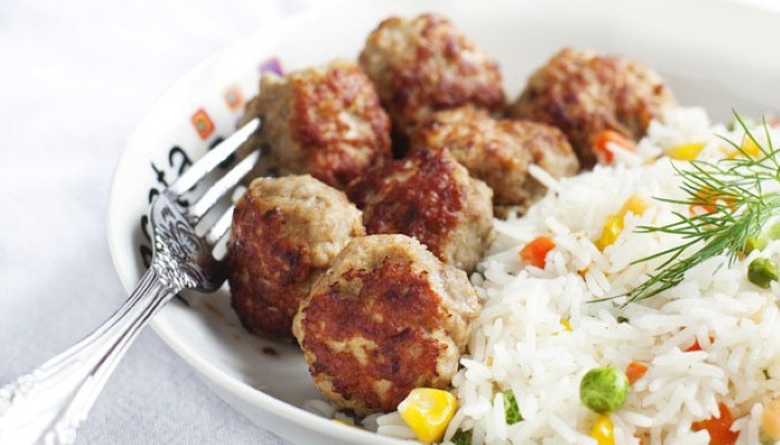Boulette de viande, riz et carottes