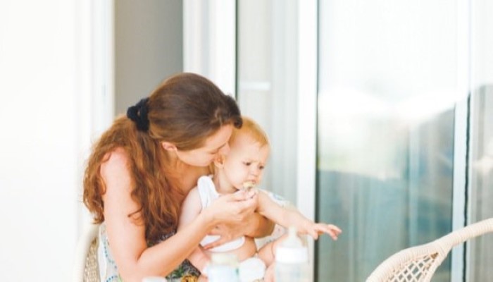 Une maman et son bébé
