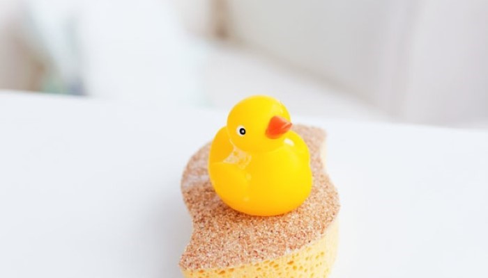 Canard en jouet pour le bain de bébé