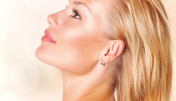 Zoom sur le visage d'une femme