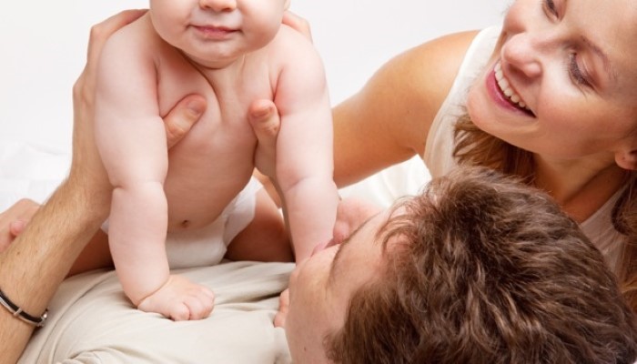 Papa et maman avec bébé Papa et maman avec bébé