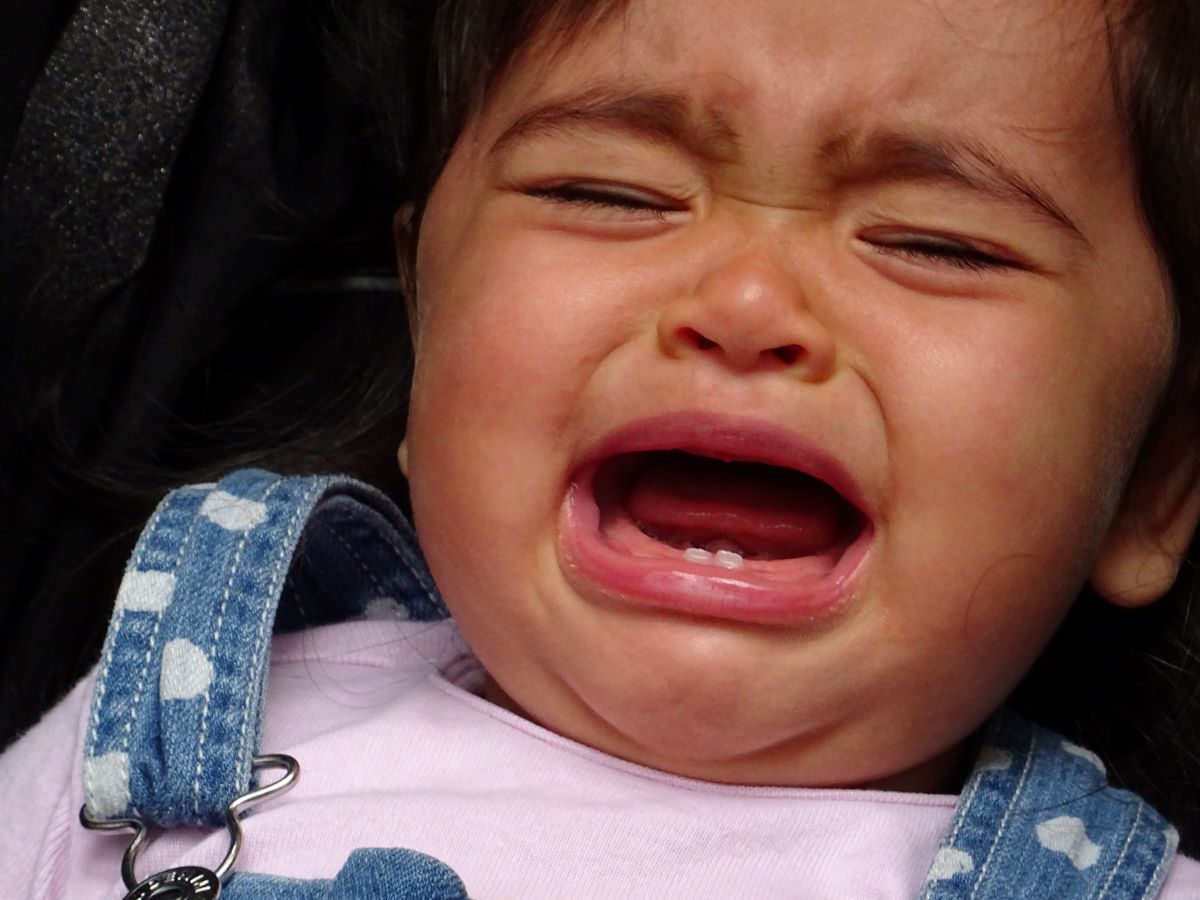 Mon fils pique des colères quand je le laisse à la crèche