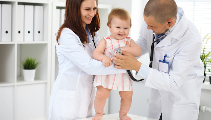 Puis-je demander des tests d’allergie pour mon enfant ?