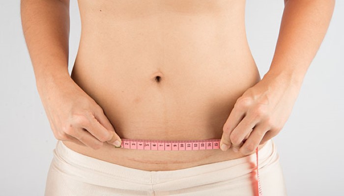 Une maman qui a accouché par césarienne Une maman qui a accouché par césarienne