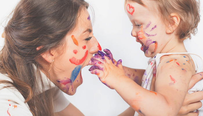 Les autres enfants se moquent de lui Les autres enfants se moquent de lui
