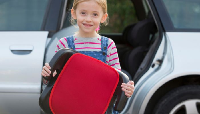 réhausseur voiture quel âge
