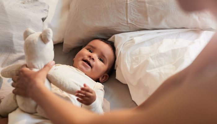 maman au moment du rituel du sommeil avec bébé
