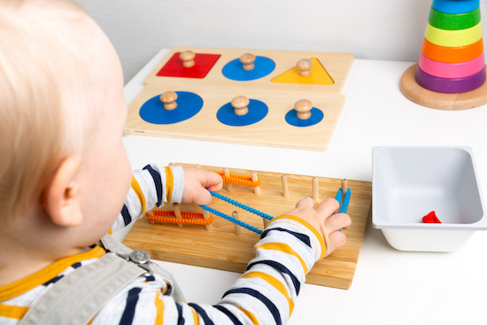 Activités pour la méthode Montessori à la Maison