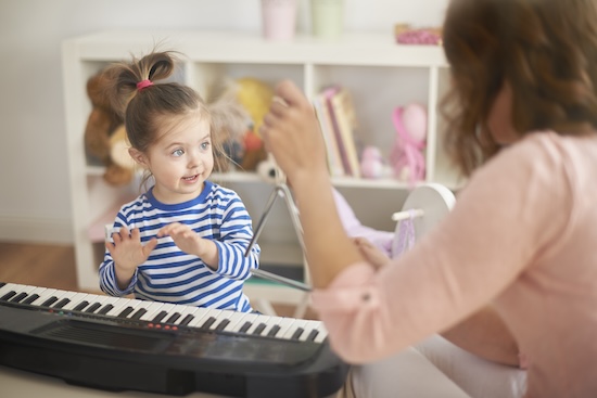 Comment introduire la musique auprès des enfants