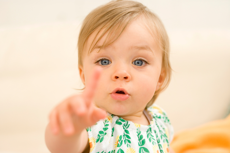 Communication gestuelle et langue des signes pour bébé