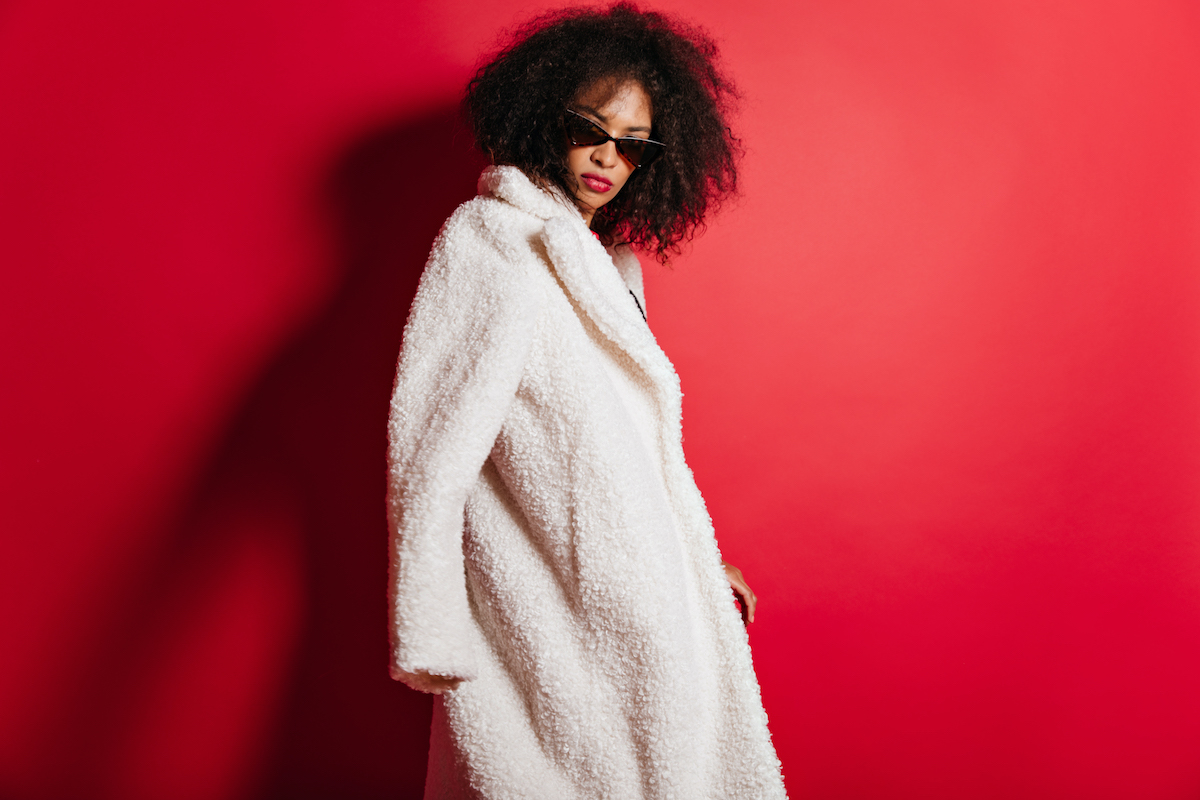 Le manteau le plus élégant de l’hiver ? Le blanc crème ! Le manteau le plus élégant de l’hiver ? Le blanc crème !