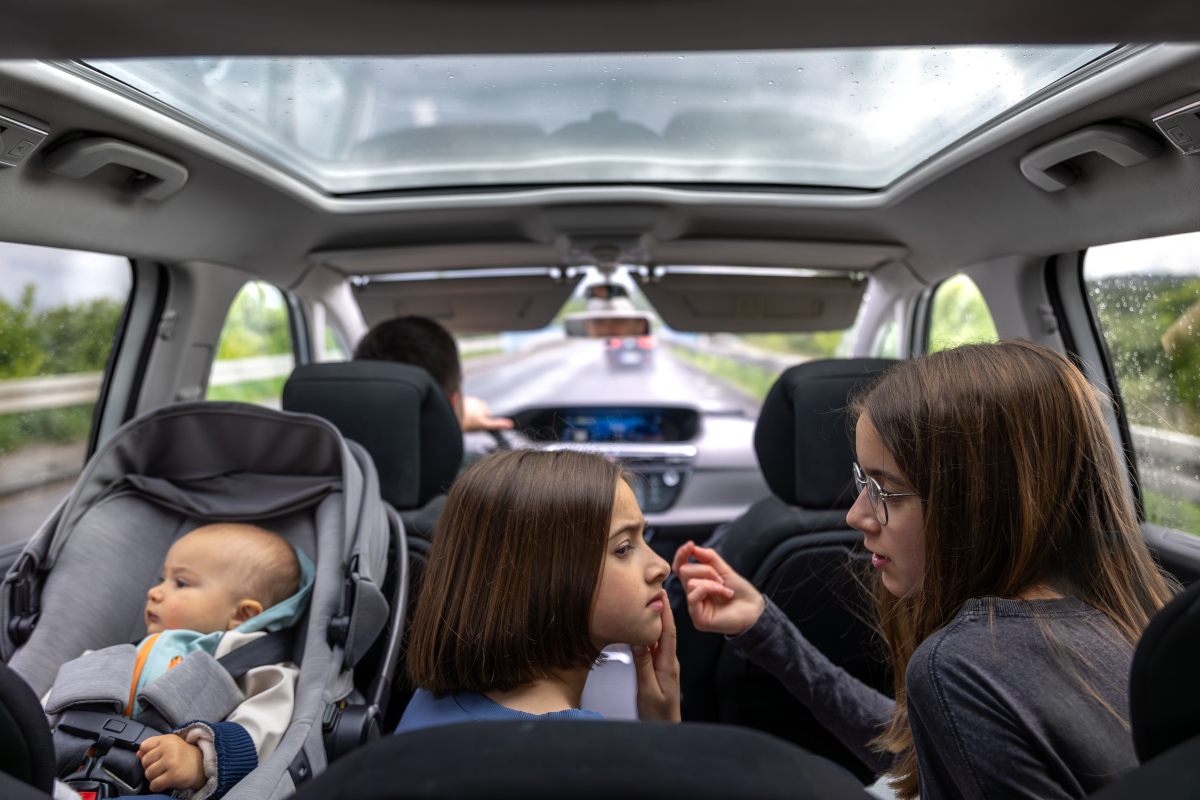 Siège auto bébé : la règle du dos à la route que tous les parents devraient connaître
