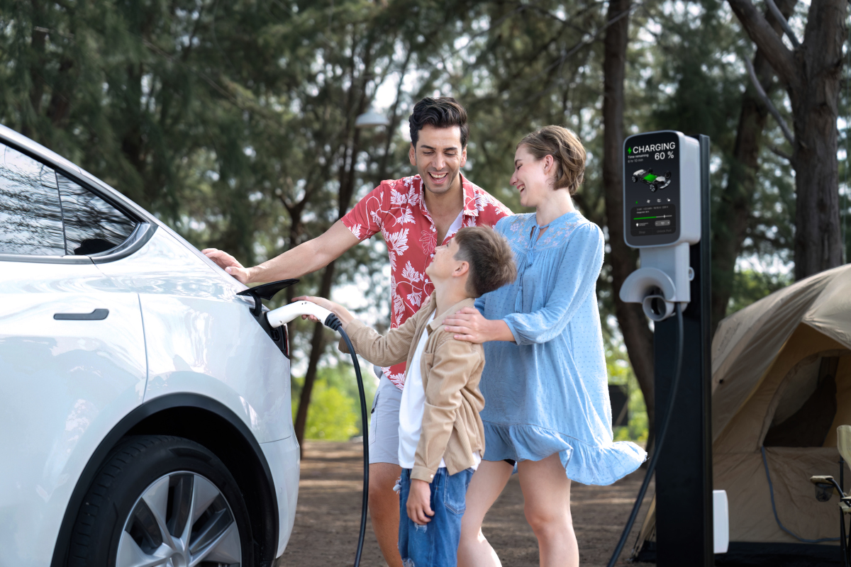 Voiture électrique en famille