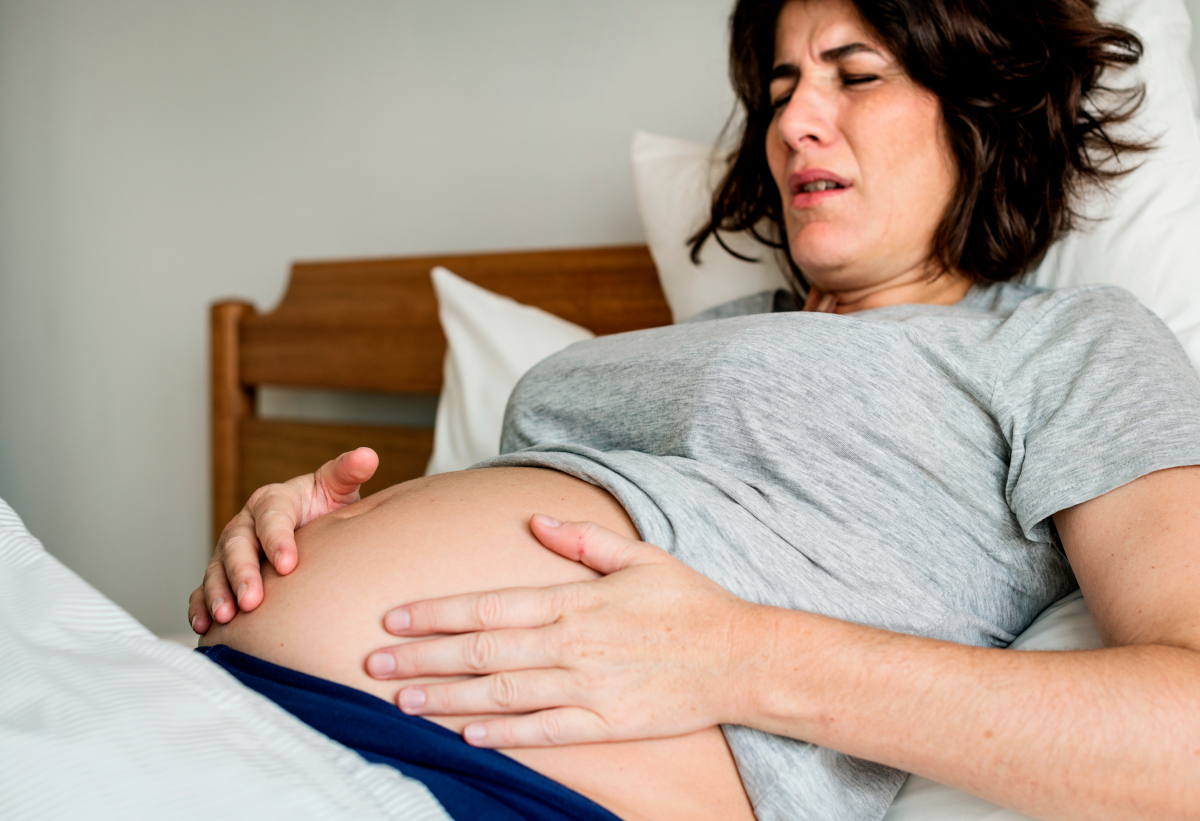 Contractions et forte chaleur