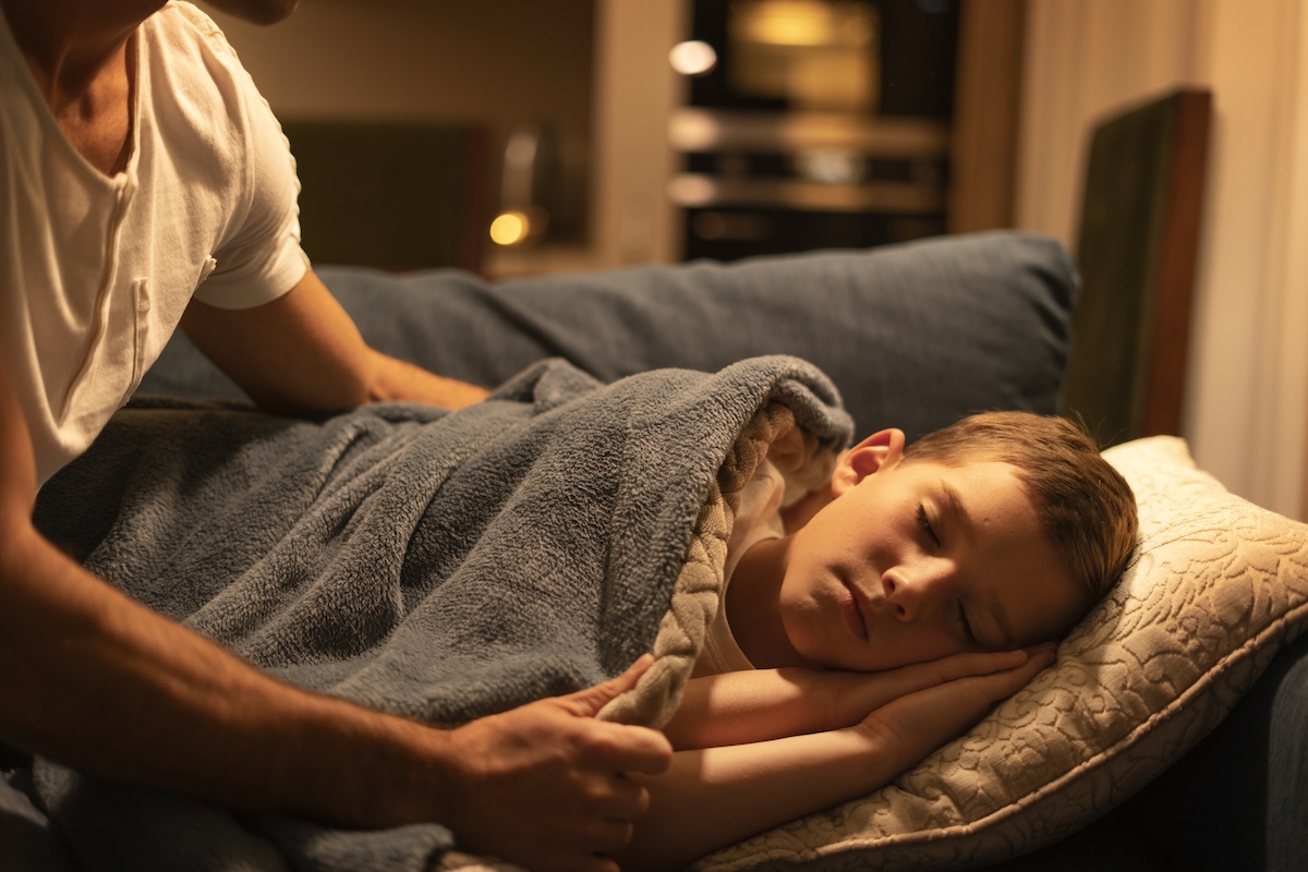 Laryngite de l'enfant : que faire pendant la crise de toux aboyante la nuit