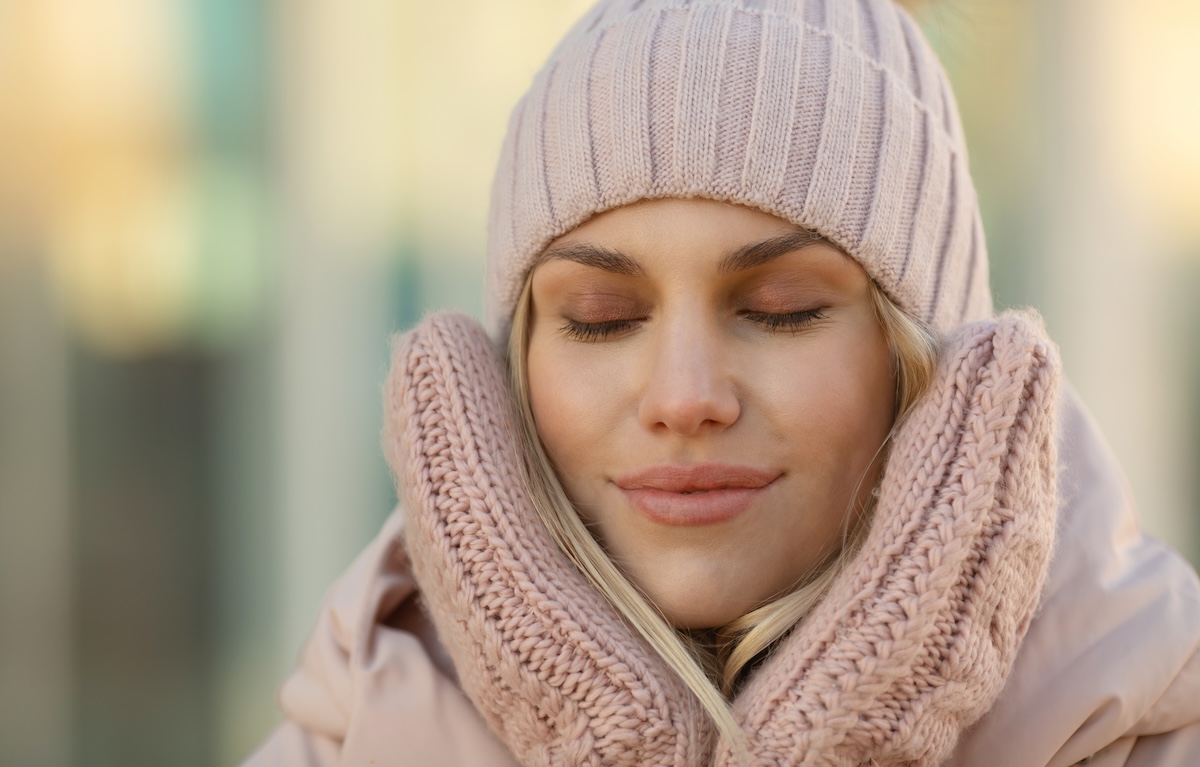 Premiers froids : 3 gestes pour hydrater visage, mains et lèvres