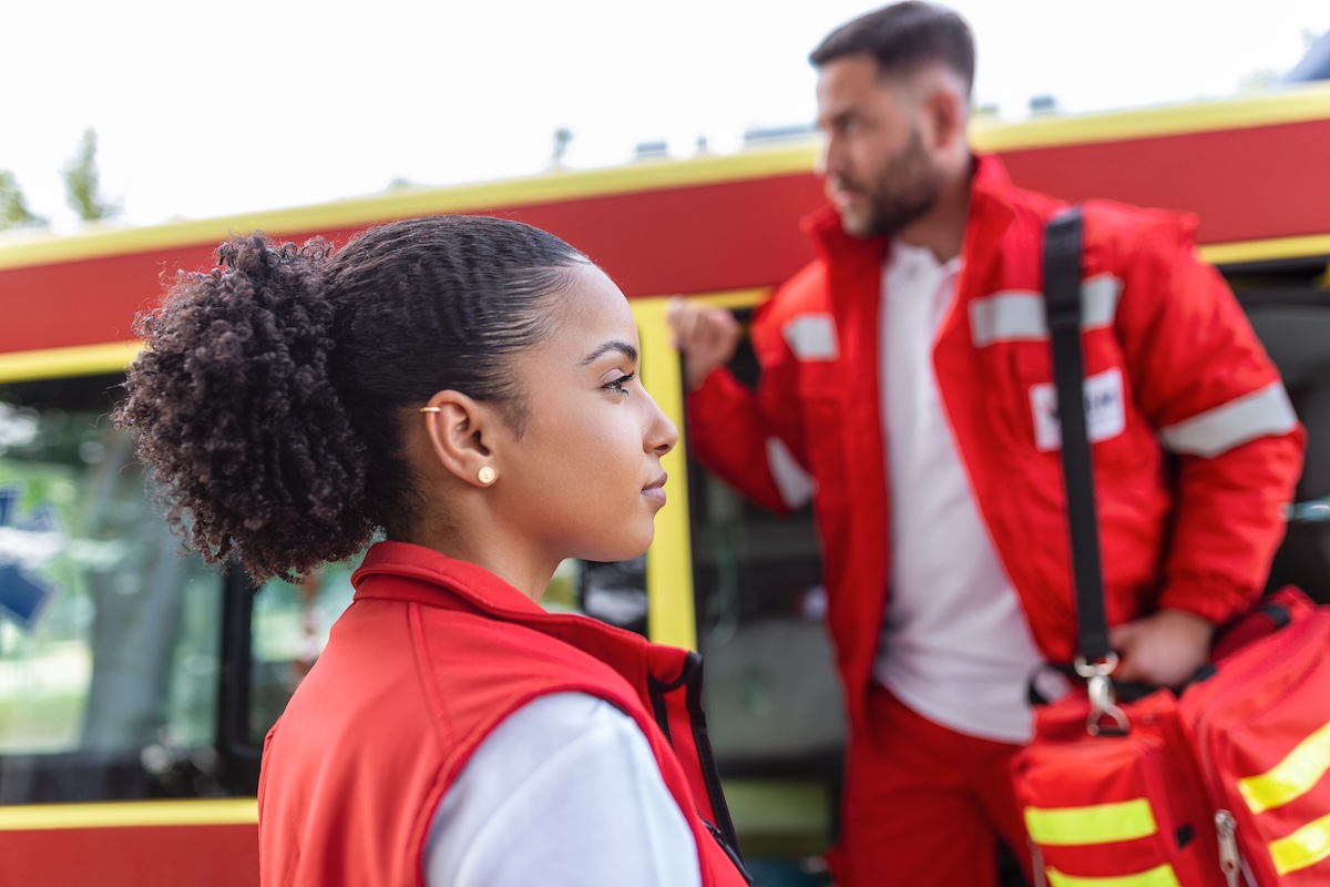 Elle accouche dans un camion de pompiers sans savoir qu'elle était enceinte