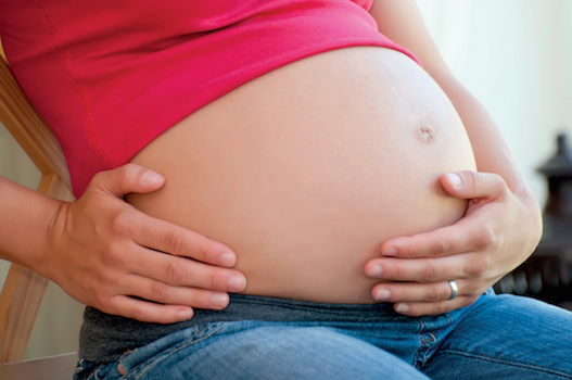 Tout savoir sur les contractions pendant la grossesse - Bébés et ...