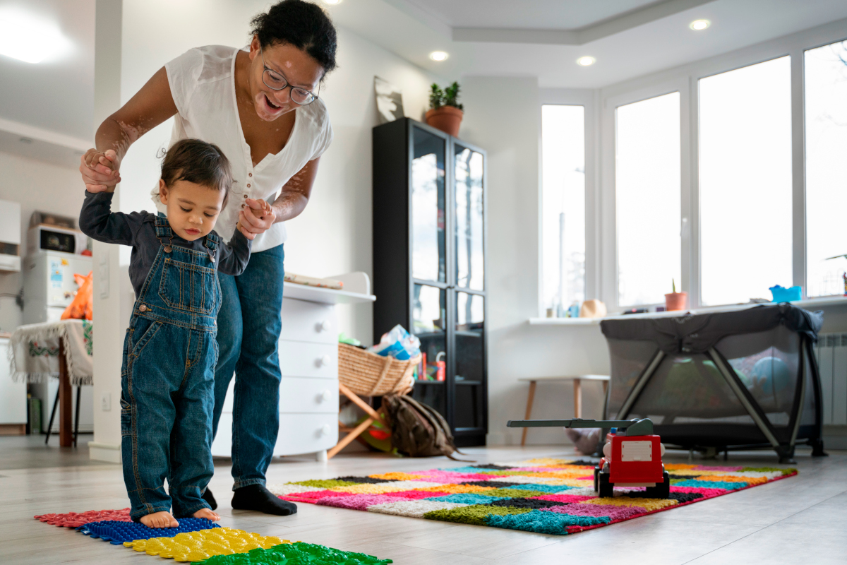 Garde partagée : la solution maline pour une nounou à domicile au prix d'une crèche