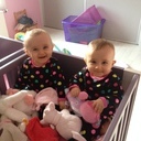 Bonjour ; je m'appelle Stéphanie 41 ans et je suis l'heureuse maman de Zoé et Elsa nées le 12 juin 2015